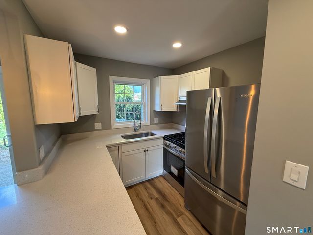 46 Salem Walk 46, Milford, CT 06460