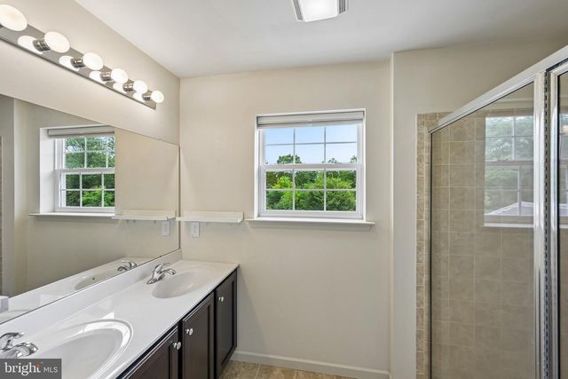 2041 SUNNYVALE DR, Pennsburg, PA 18073