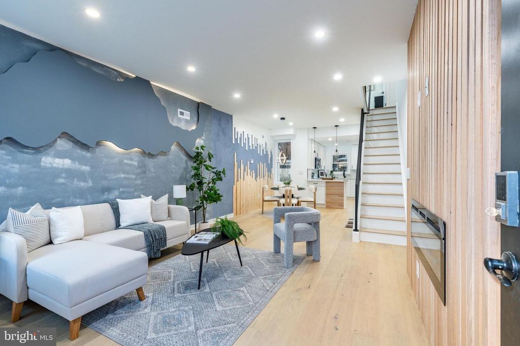 2074 E BIRCH ST, Philadelphia, PA 19134