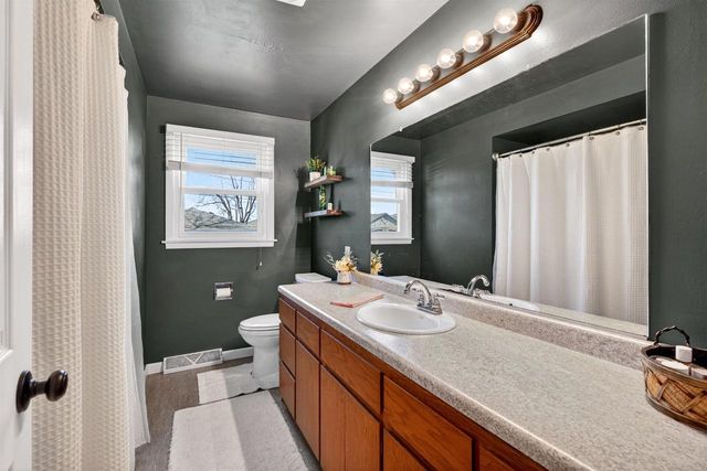 2505 LAVERNE LANE, Kaukauna, WI 54130