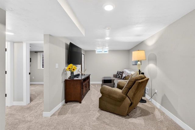 2505 LAVERNE LANE, Kaukauna, WI 54130