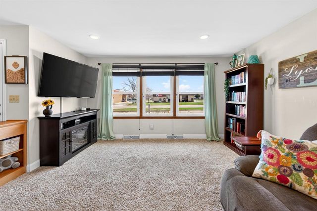 2505 LAVERNE LANE, Kaukauna, WI 54130
