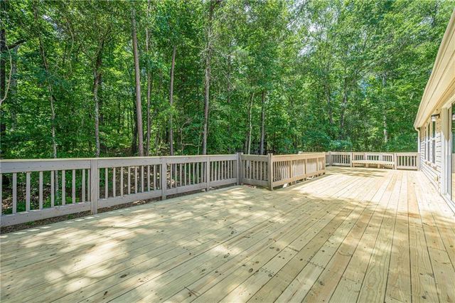 437 Waterbury Way, Douglasville, GA 30134