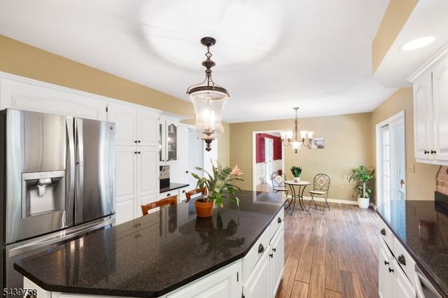 2 William Way, Washington Twp., NJ 07853
