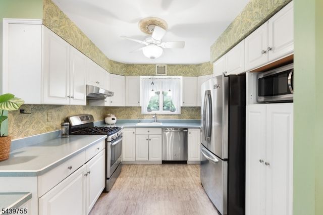 2 William Way, Washington Twp., NJ 07853