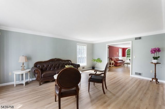 2 William Way, Washington Twp., NJ 07853
