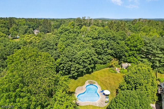 2 William Way, Washington Twp., NJ 07853