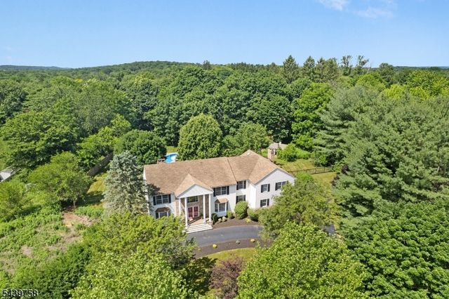 2 William Way, Washington Twp., NJ 07853