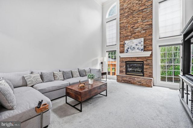 42831 DELPHINIUM CIR, Leesburg, VA 20176