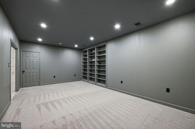 42831 DELPHINIUM CIR, Leesburg, VA 20176