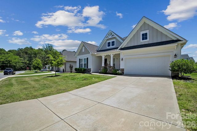 8096 Woodline Lane, Denver, NC 28037