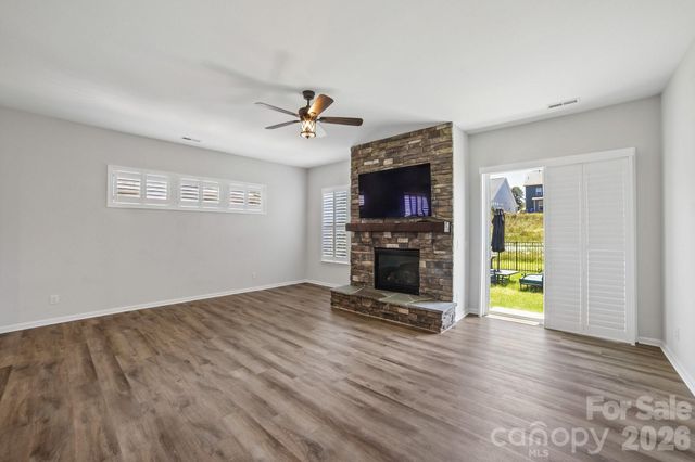 8096 Woodline Lane, Denver, NC 28037