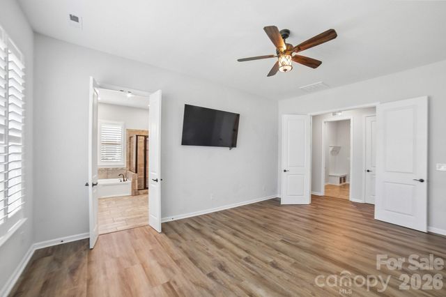 8096 Woodline Lane, Denver, NC 28037
