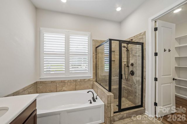 8096 Woodline Lane, Denver, NC 28037