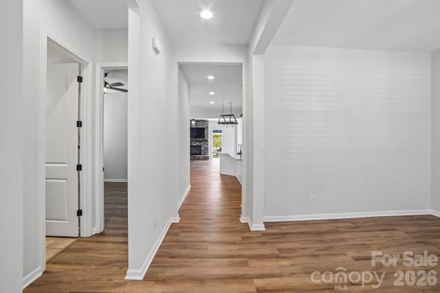 8096 Woodline Lane, Denver, NC 28037
