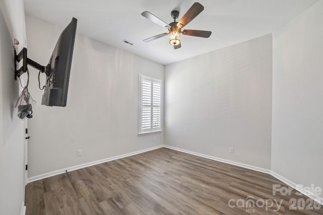 8096 Woodline Lane, Denver, NC 28037