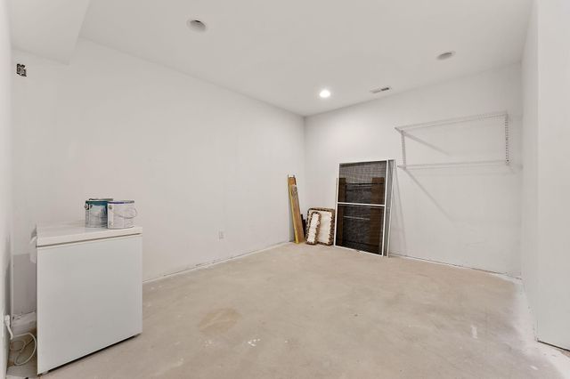 201 Sylvan Court, Valparaiso, IN 46385