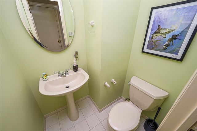 4 Victor Place, Lake Grove, NY 11755