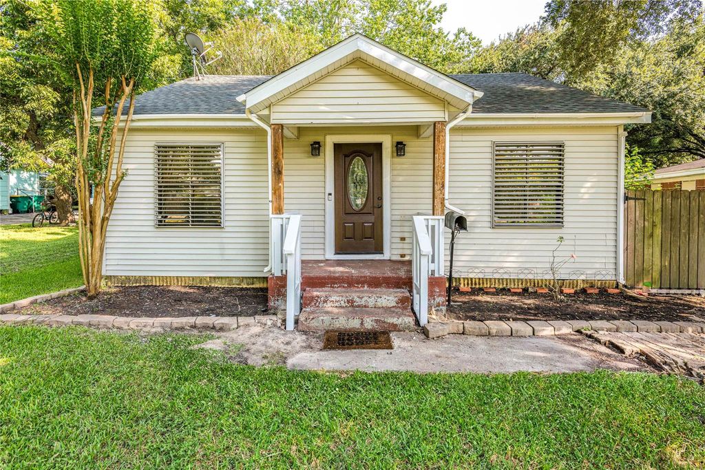 1315 Scott Street, La Marque, TX 77568