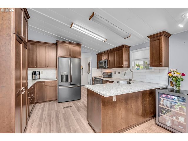 16000 Se POWELL Blvd 68, Portland, OR 97236