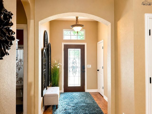 6 TAMARRON COURT, Wichita Falls, TX 76308