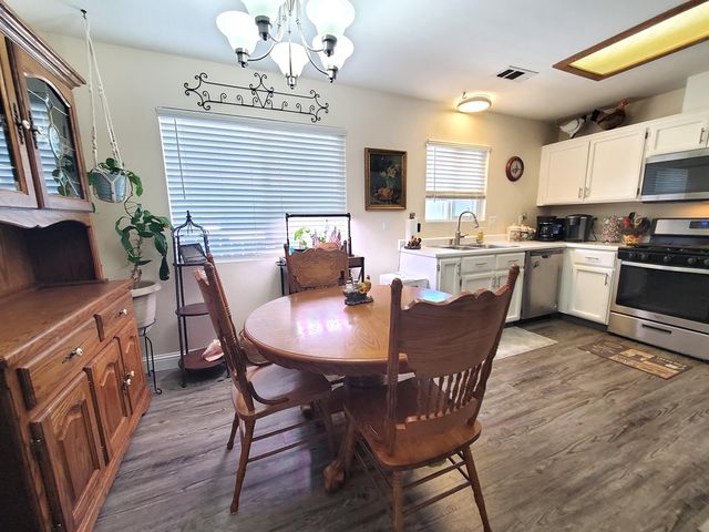 1011 North Boulevard, Shasta Lake, CA 96019