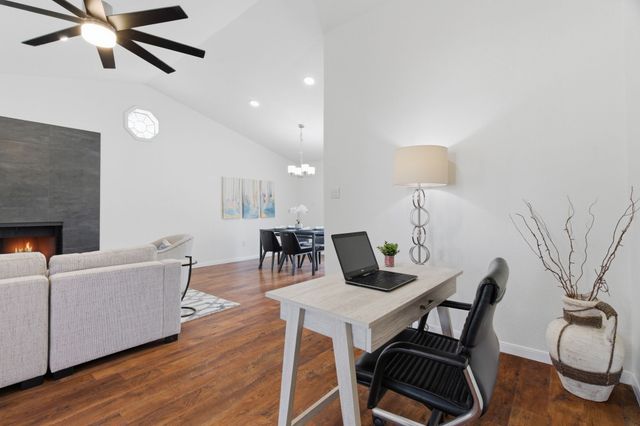 404 Knoll Wood Court, Euless, TX 76039