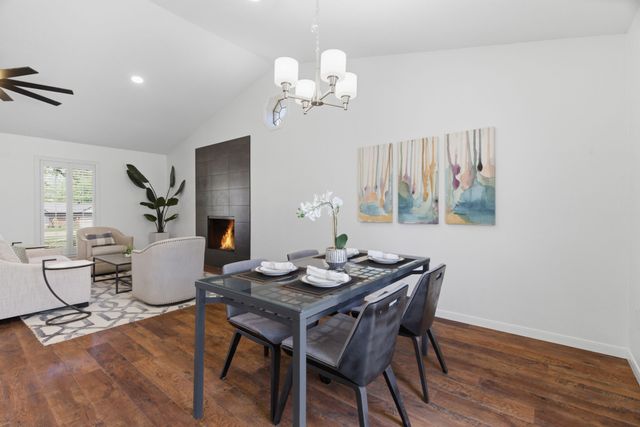 404 Knoll Wood Court, Euless, TX 76039