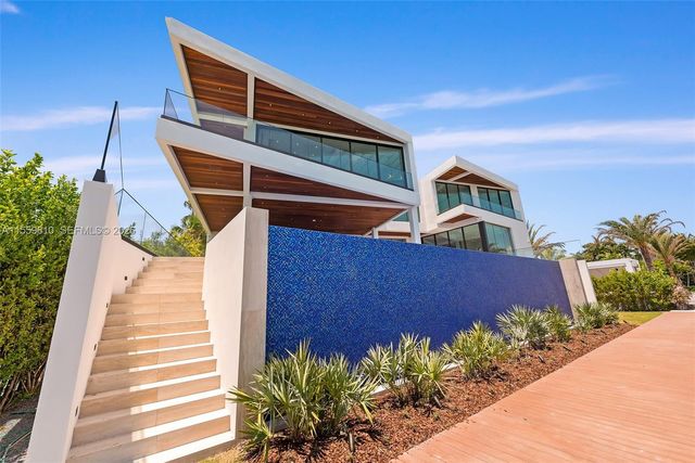 1133 Belle Meade Island Drive, Miami, FL 33138