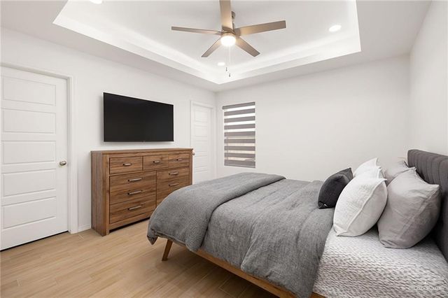 1527 W B Street, Mission, TX 78572