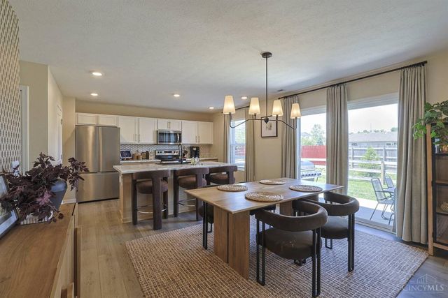 408 E Oak Avenue, Trenton, OH 45067