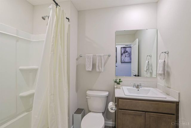 408 E Oak Avenue, Trenton, OH 45067