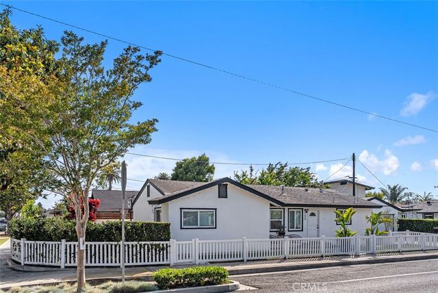 195 Broadway, Costa Mesa, CA 92627
