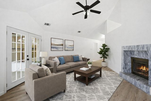 3805 Drakestone Avenue, Rowlett, TX 75088