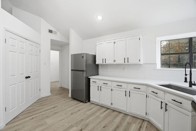 3805 Drakestone Avenue, Rowlett, TX 75088