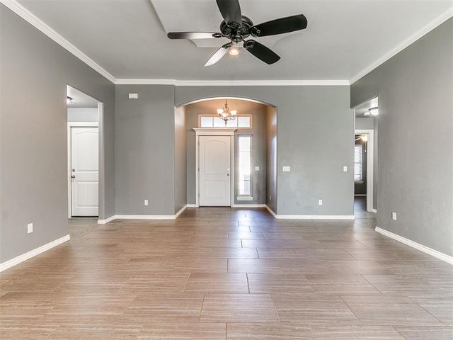 712 S Patterson Drive, Moore, OK 73160