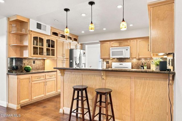 3982 Santa Monica Court, Newbury Park, CA 91320