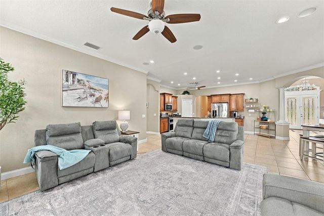 9504 WATERFORD OAKS BOULEVARD, Winter Haven, FL 33884