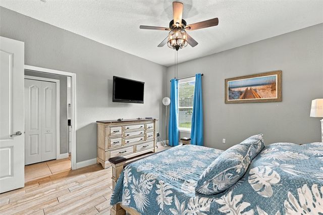 9504 WATERFORD OAKS BOULEVARD, Winter Haven, FL 33884