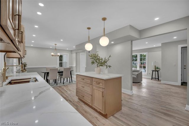 18329 Lomond Boulevard, Shaker Heights, OH 44122