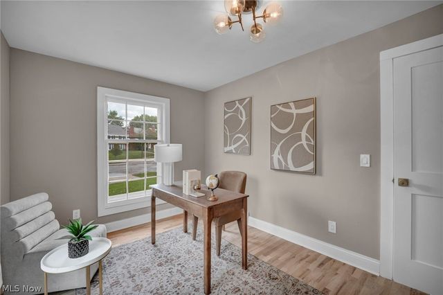 18329 Lomond Boulevard, Shaker Heights, OH 44122