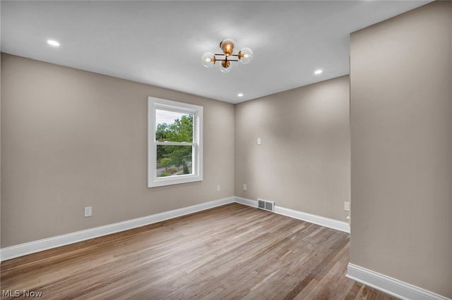 18329 Lomond Boulevard, Shaker Heights, OH 44122