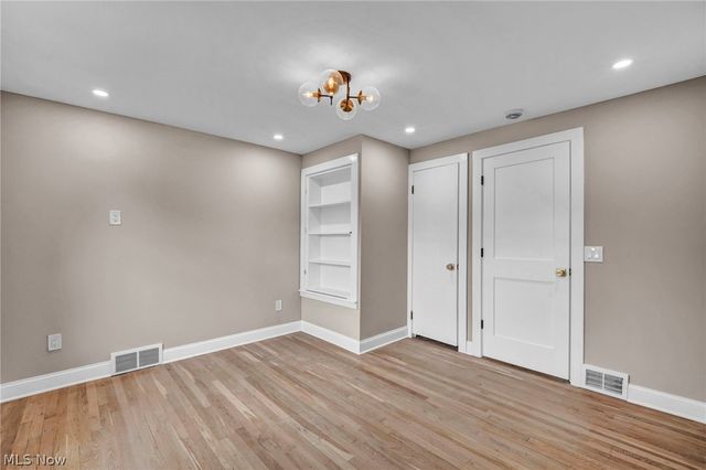 18329 Lomond Boulevard, Shaker Heights, OH 44122