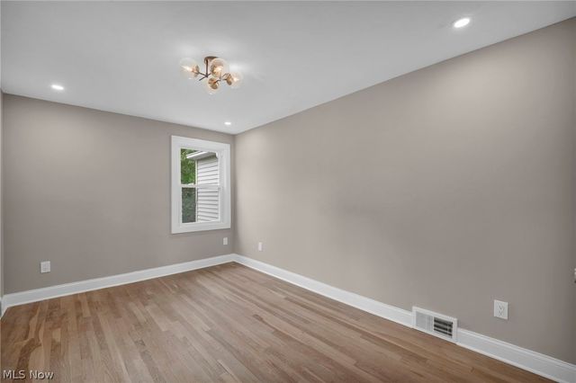 18329 Lomond Boulevard, Shaker Heights, OH 44122