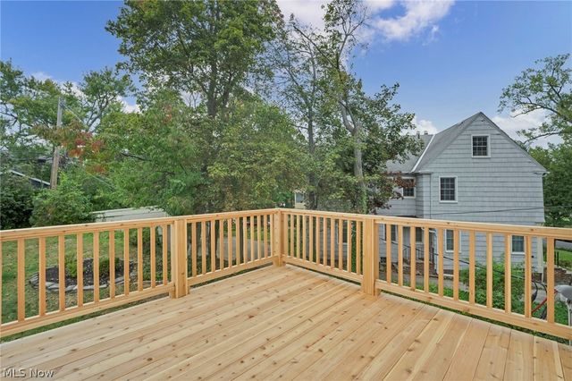 18329 Lomond Boulevard, Shaker Heights, OH 44122