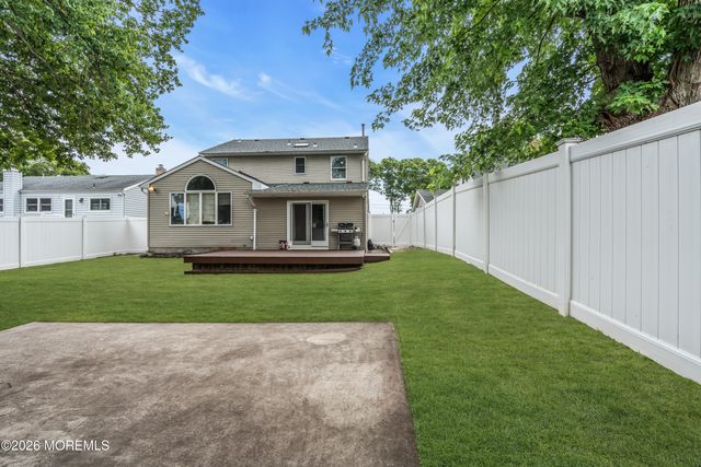 786 Garfield Avenue, Toms River, NJ 08753