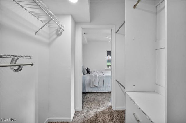 828 Nela View Road, Cleveland Heights, OH 44112