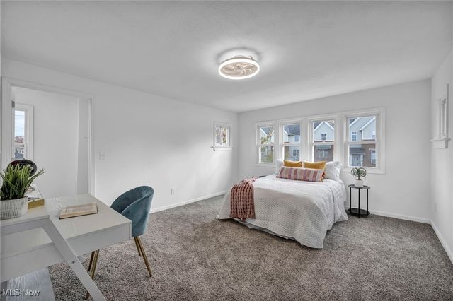 828 Nela View Road, Cleveland Heights, OH 44112