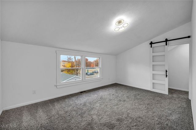 828 Nela View Road, Cleveland Heights, OH 44112