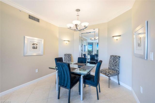 325 Dunes BLVD 406, Naples, FL 34110